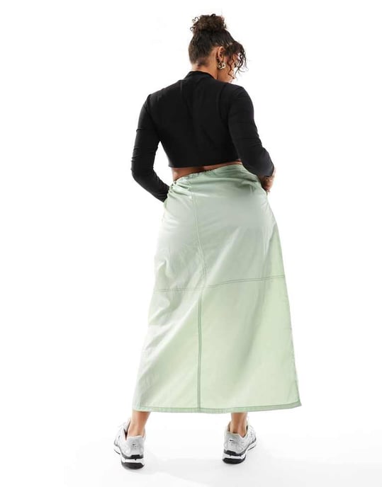 Noisy May Curve parachute skirt in green - Image 4