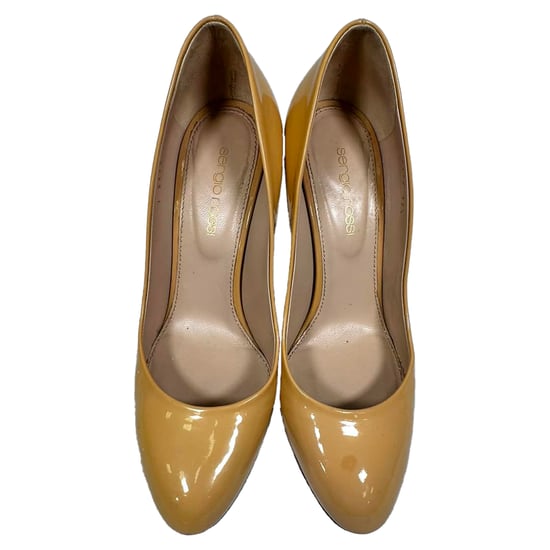 Sergio Rossi Pumps in Beige Patent Leather - Image 6