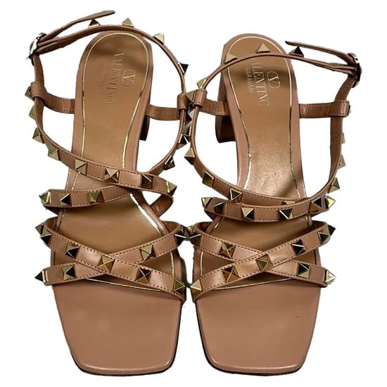 Valentino Rockstud Ankelrem Blockklack Sandaler i Beige Skinn - Image 3