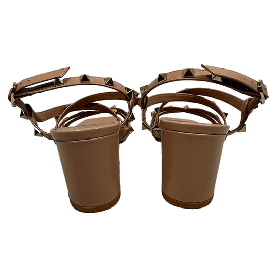 Valentino Rockstud Ankelrem Blockklack Sandaler i Beige Skinn - Image 4