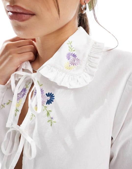 Object tie front shirt with floral embroidery in white - Image 4