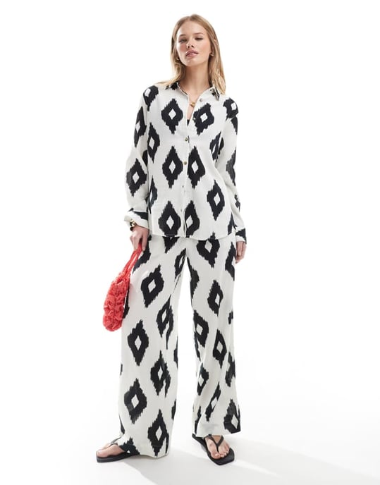 Accesorize montryckt oversized strandskjorta - Image 3