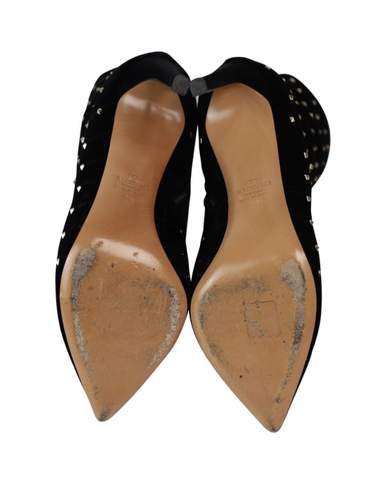 Valentino Garavani Rockstud Kviltade Ankelstövlar i Svart Sammet - Image 6