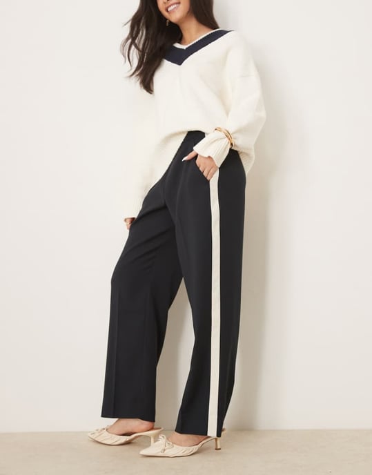 Abercrombie & Fitch pull on straight leg trouser with pintuck detail in black - Image 1