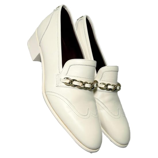 Chanel Chain Accent Wingtip Loafers in White Leather - Image 5