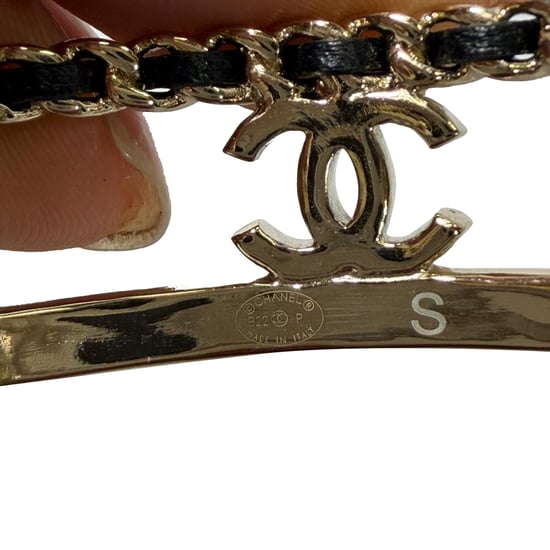 Chanel CC Chain Accent Bangle Bracelet in Gold Metal - Image 6