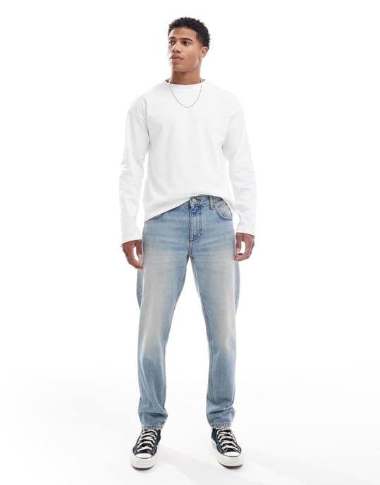 ASOS DESIGN tapered jeans i medtvättad blå nyans - Image 1