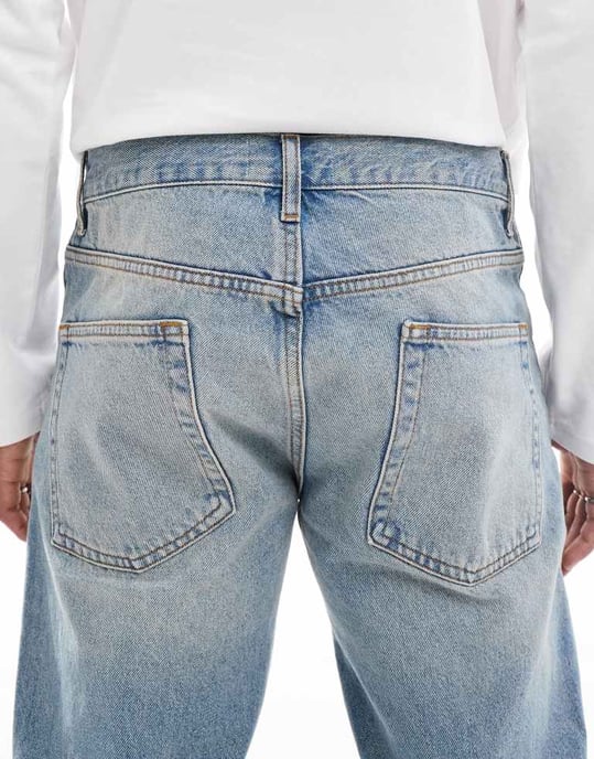 ASOS DESIGN tapered jeans i medtvättad blå nyans - Image 4