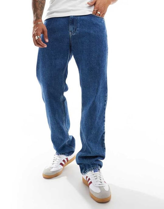 Tommy Jeans Ethan relaxed straight jeans in mid wash - Image 4