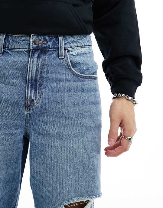 ASOS DESIGN baggy jeans med hål i mellanblå tvätt - Image 4