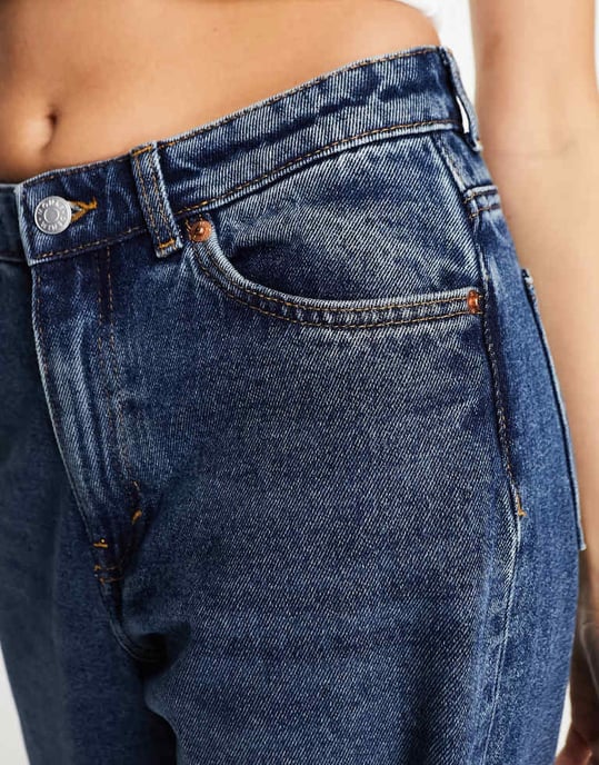 Monki Iku high waisted loose fit jeans in blue medium dusty river blue - Image 3
