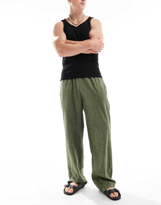 COLLUSION textured beach woven trouser in khaki - LGREEN - Image 2