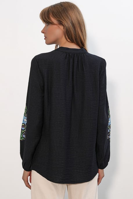 Geborduurd Overmaat Crêpe Blouse - Image 6