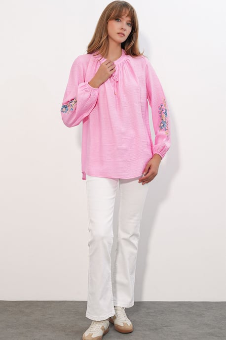Geborduurde Overmaatse Crêpe Blouse - Image 2