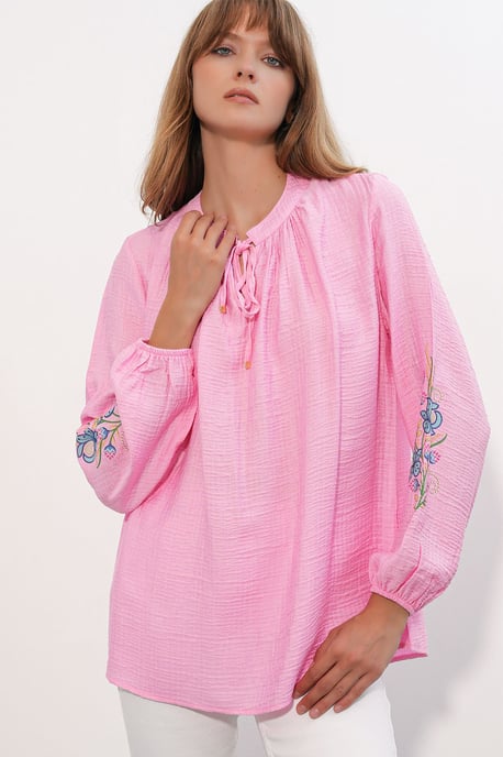 Geborduurde Overmaatse Crêpe Blouse - Image 3
