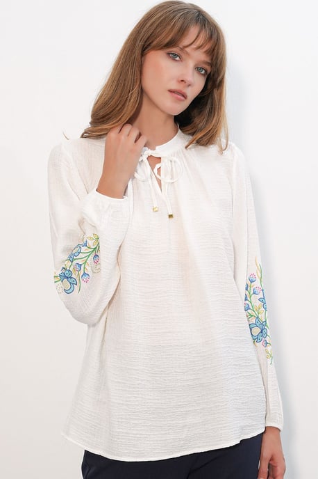 Geborduurde Oversized Crêpe Blouse - Image 2