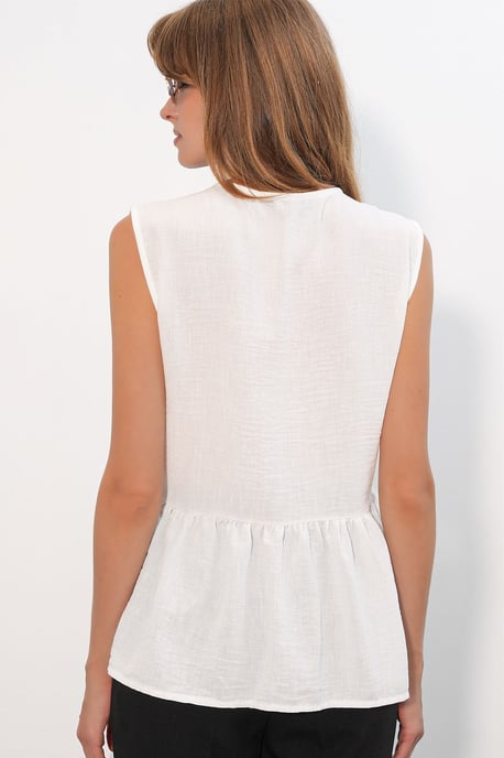 ÄSleeveless V-ringad Blus med Knäppning Fram - Image 6