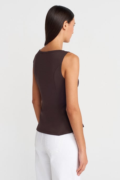 Fitted Sleeveless Peplum Blouse - Image 2