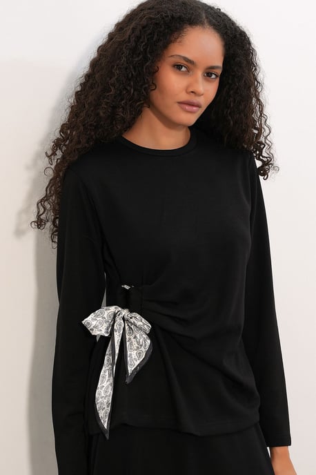 Long Sleeve Blouse And Wide-leg Skirt Coord - Image 2