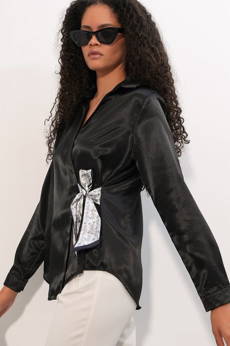 Dames Satijnen Knoop-Front Shirt - Image 3