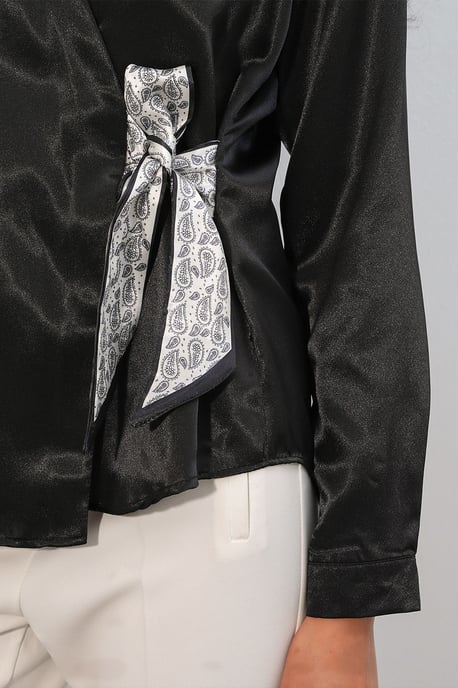Dames Satijnen Knoop-Front Shirt - Image 4
