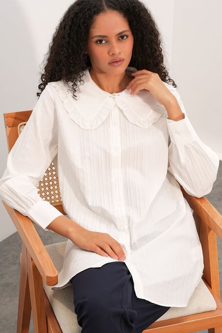 Long-sleeve Textured Shirt With Baby Collar - Image 3