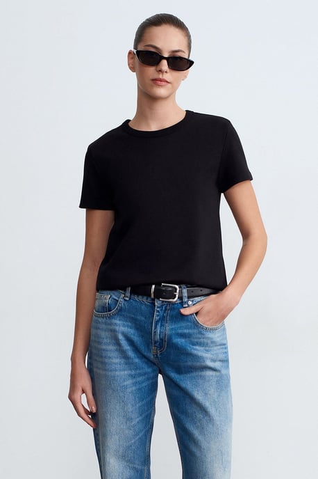 Dam Solid Crew Neck T-shirt - Image 2