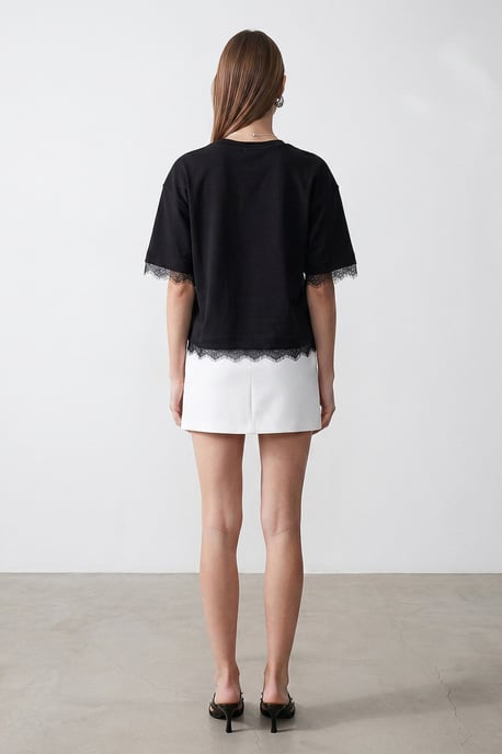 Kvinnors T-shirt med rund hals i bomull och elastan - Image 2