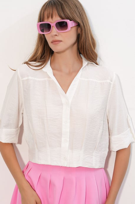 Overgrote Cropped Shirt - Image 4