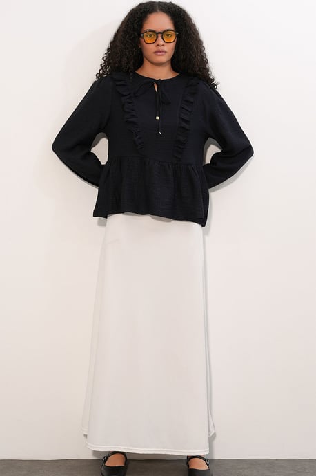 Frilly Woven Blouse With Tie Closure - Image 2