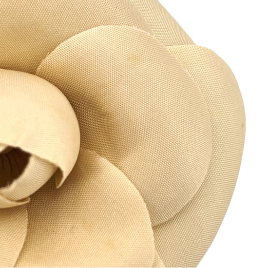 Chanel Vintage stoffen broche Camelia - Image 2