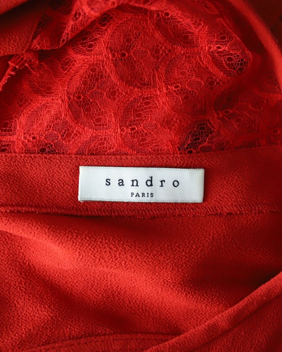 Sandro Paris mouwloze jurk met V-hals en kanten details in rode cupro - Image 4