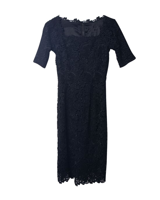 Dolce & Gabbana – Spetsklänning med fyrkantig halsringning i svart viskos - Image 4
