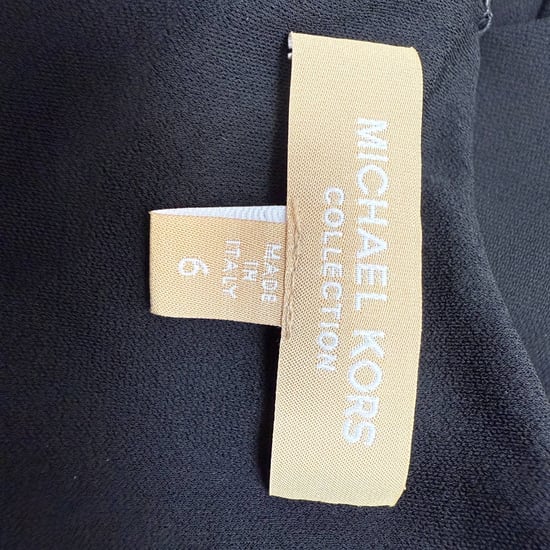 Michael Kors midiklänning med omlotteffekt i svart rayon - Image 5