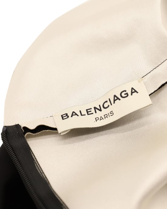 Balenciaga Cold Shoulder Midiklänning i svart cupro - Image 4
