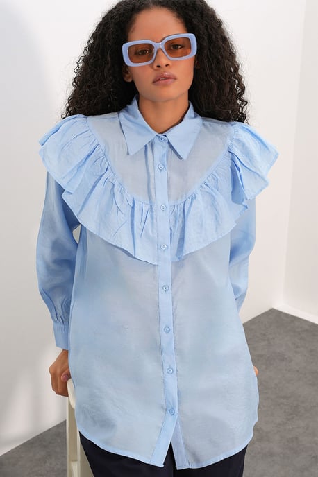 Long Relaxed Shirt With Frill Detail - Image 3
