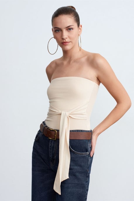 Slim Fit Strapless Bandeau Blouse - Image 3