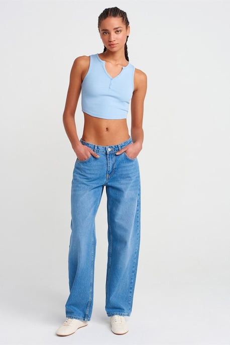 Women's Ribbed Crop Blouse With Buttons - Image 4
