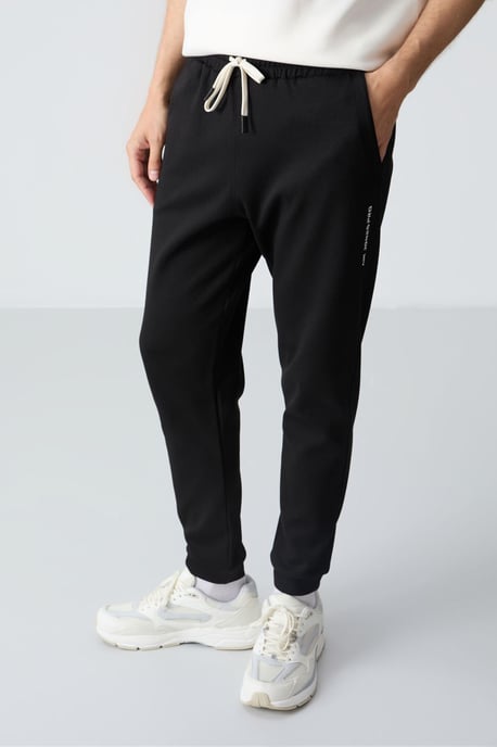 Men's Oversized T-shirt And Pants Set - Image 5