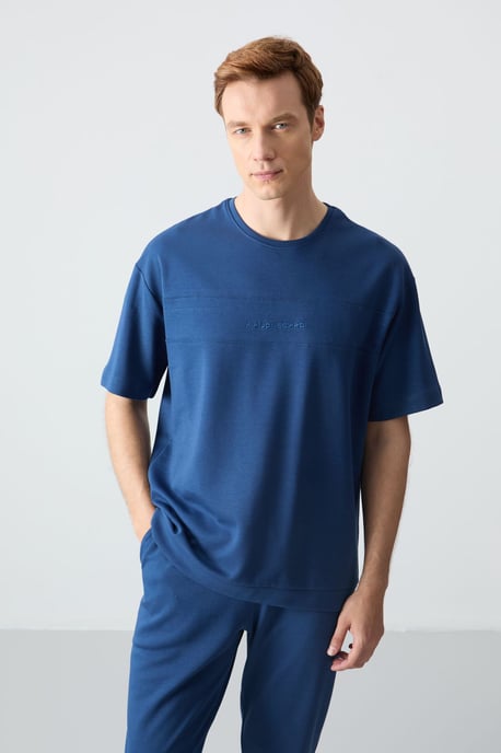 Men's Oversized T-shirt And Pants Set - Image 4