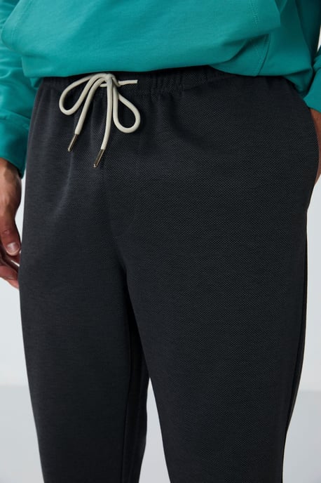 Men's Regular Fit Fleece Sweatpants - Image 3