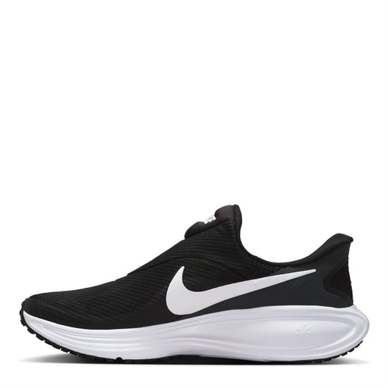 Women's Nike Trainers in Black/White - Image 2