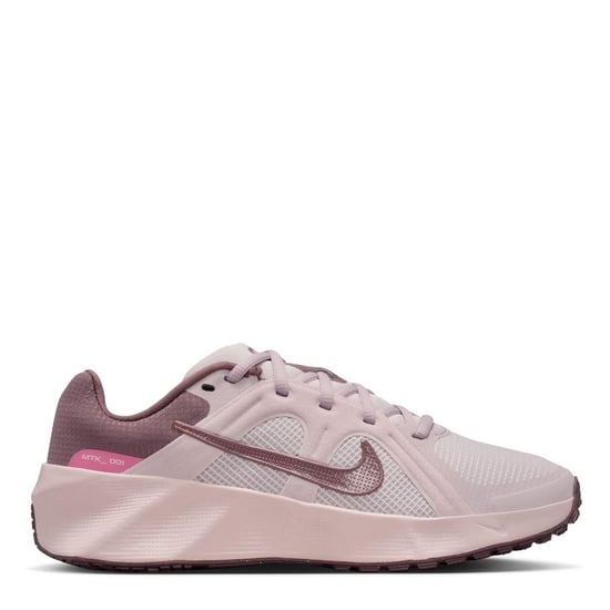 Women's Nike Metro Tek Low Top Sneakers in Particle Rose - Image 1