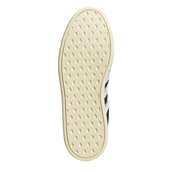 Women's adidas Breaknet Slk in Blk/Wht/Vanilla - Image 6