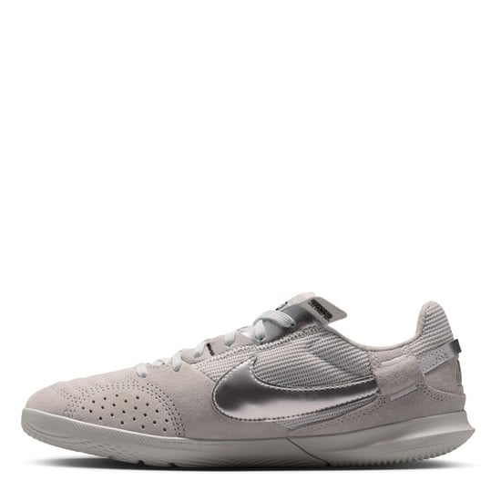 Boys Nike Indoor Football Boots Juniors in Lt Smoke Grey - Image 2