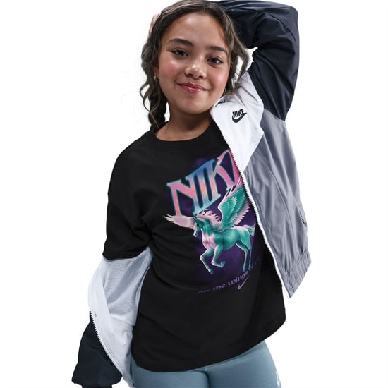 Girls Nike G Nsw Tke Flght Jn99 in Black - Image 5