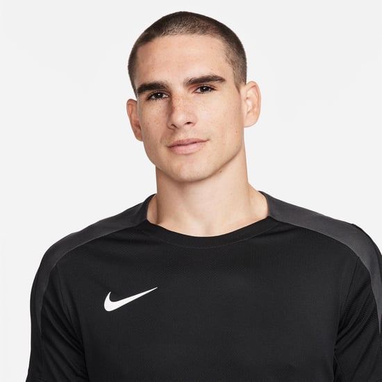 Men's Air Jordan Vest in Black - Image 3