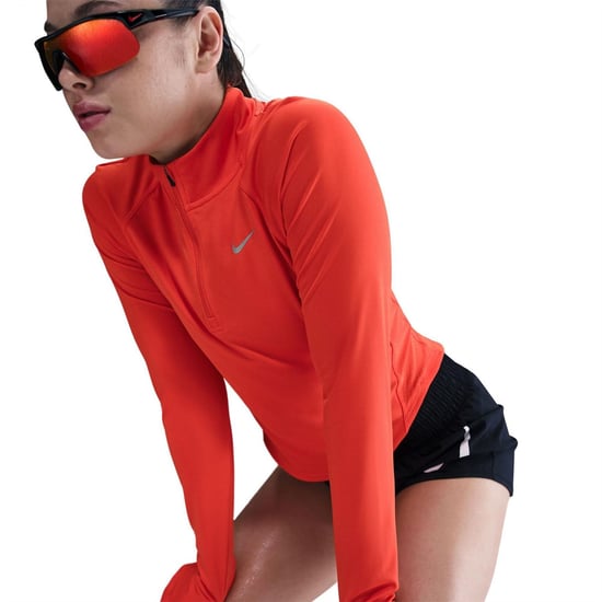 Women's Nike W Nk Tempo Nvlt in Picante Red/Ref - Image 5