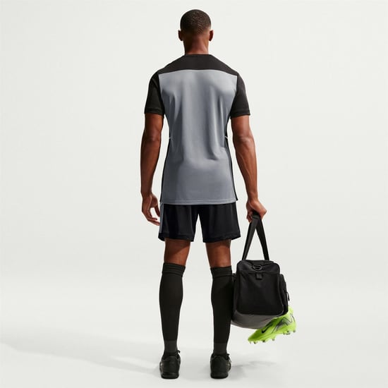 Men's Nike Shorts Mens in Black/Cool Grey - Image 5