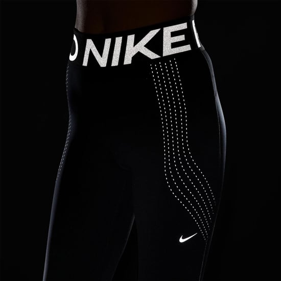 Women's Nike W NP SCULPT DF in Black/Reflectiv - Image 5